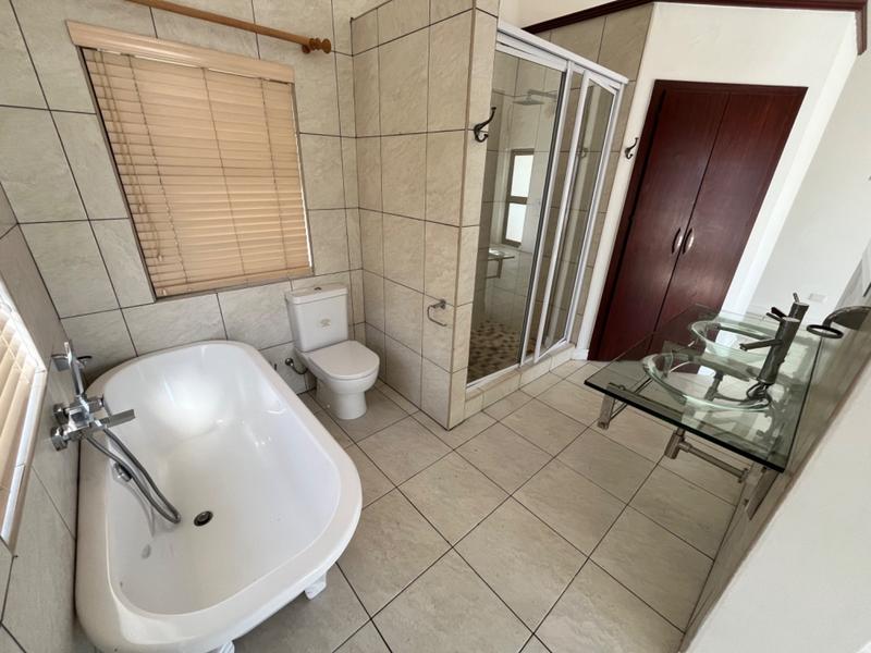 4 Bedroom Property for Sale in Dwarskersbos Western Cape